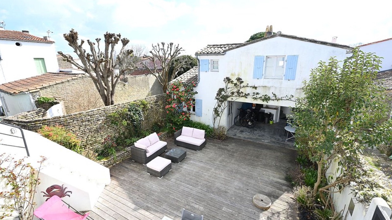 Photo of Patio Balcony in Les Portes-en-Re
