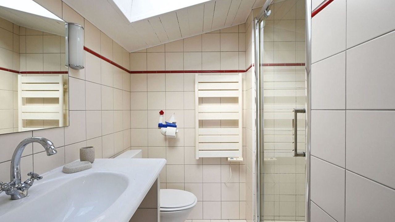 Photo of Bathroom in Les Portes-en-Re