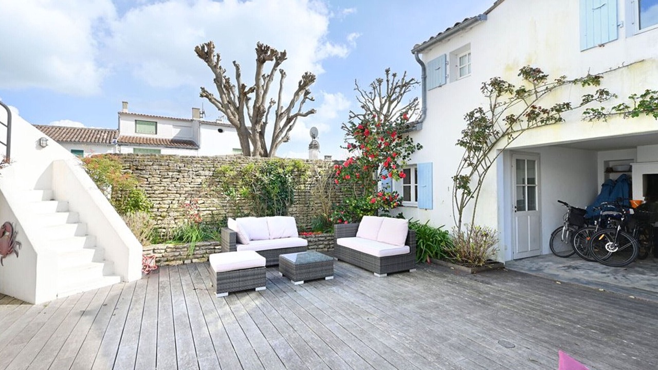Photo of Patio Balcony in Les Portes-en-Re