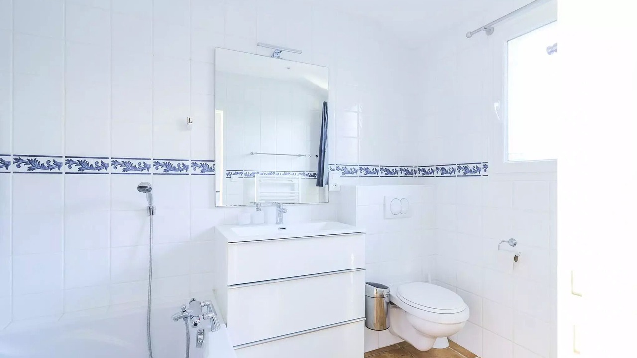 Photo of Bathroom in Vasles