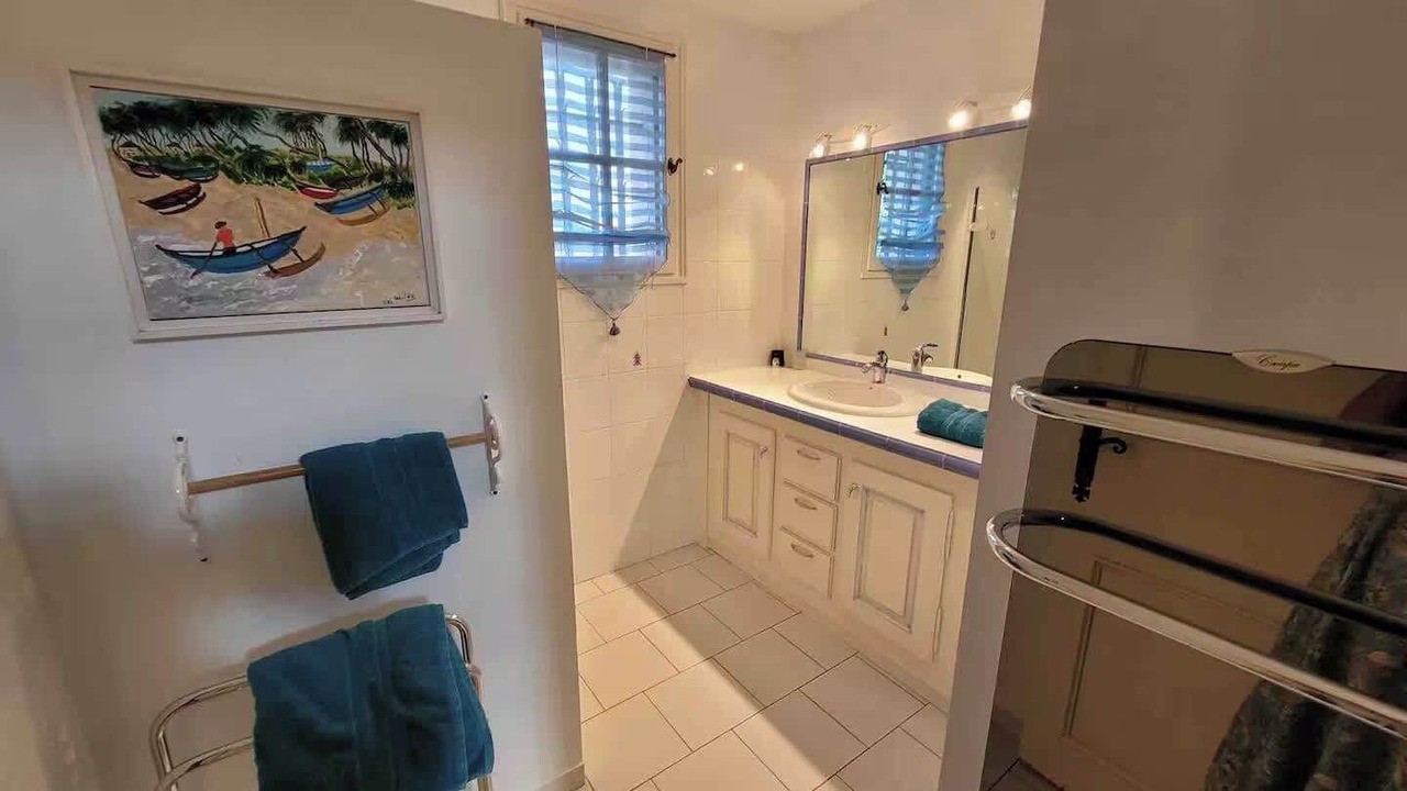 Photo of Bathroom in Robion