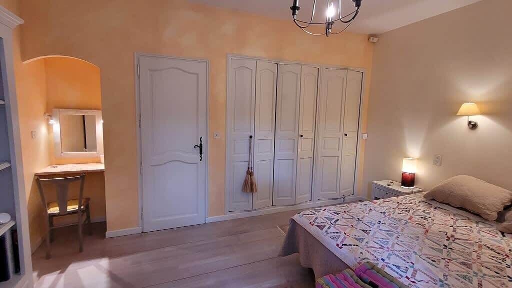 Photo of Bedroom in Robion