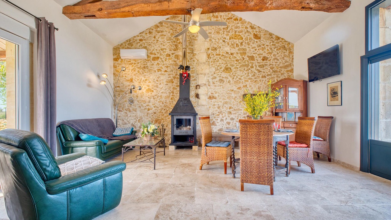 Photo of Bedroom in Les Leches