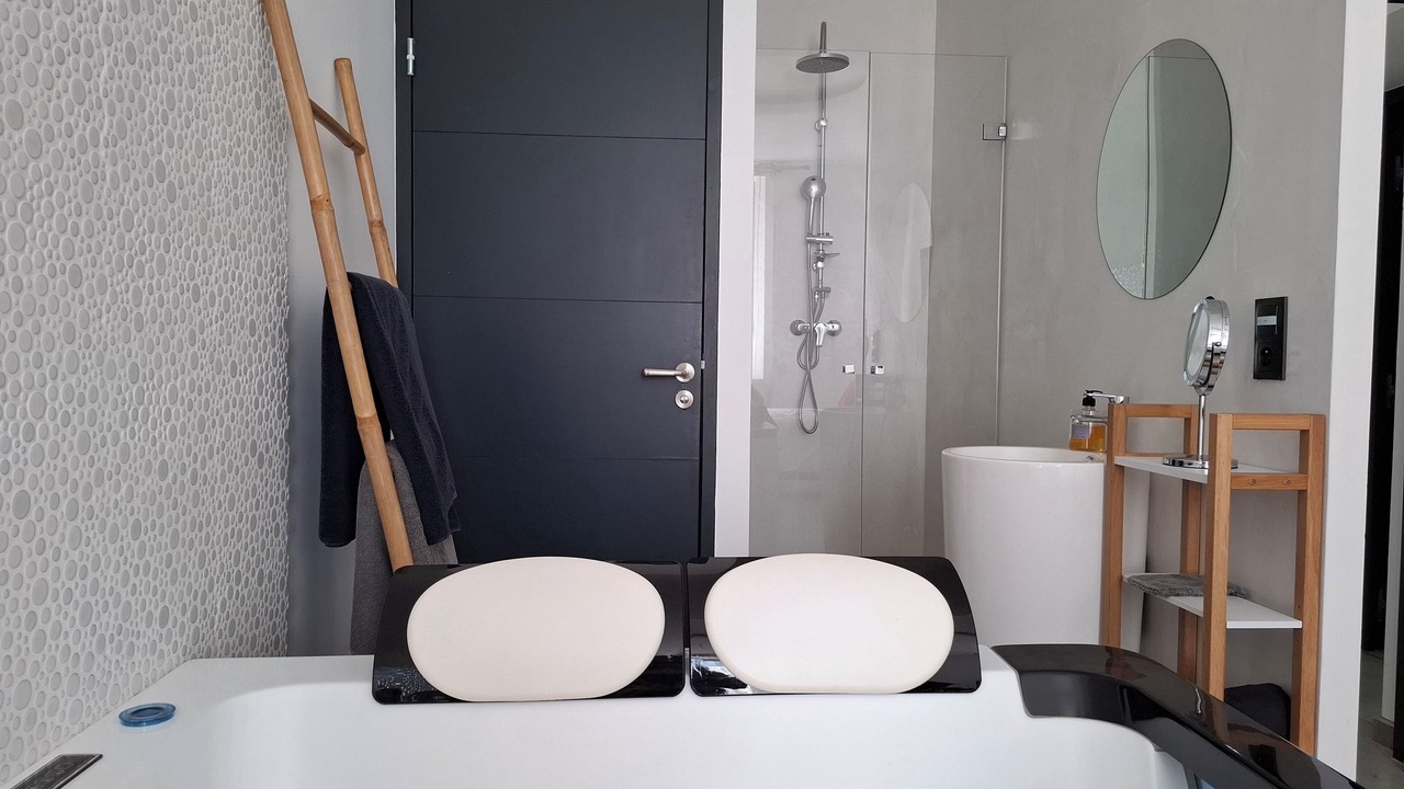 Photo of Bathroom in Beaucaire