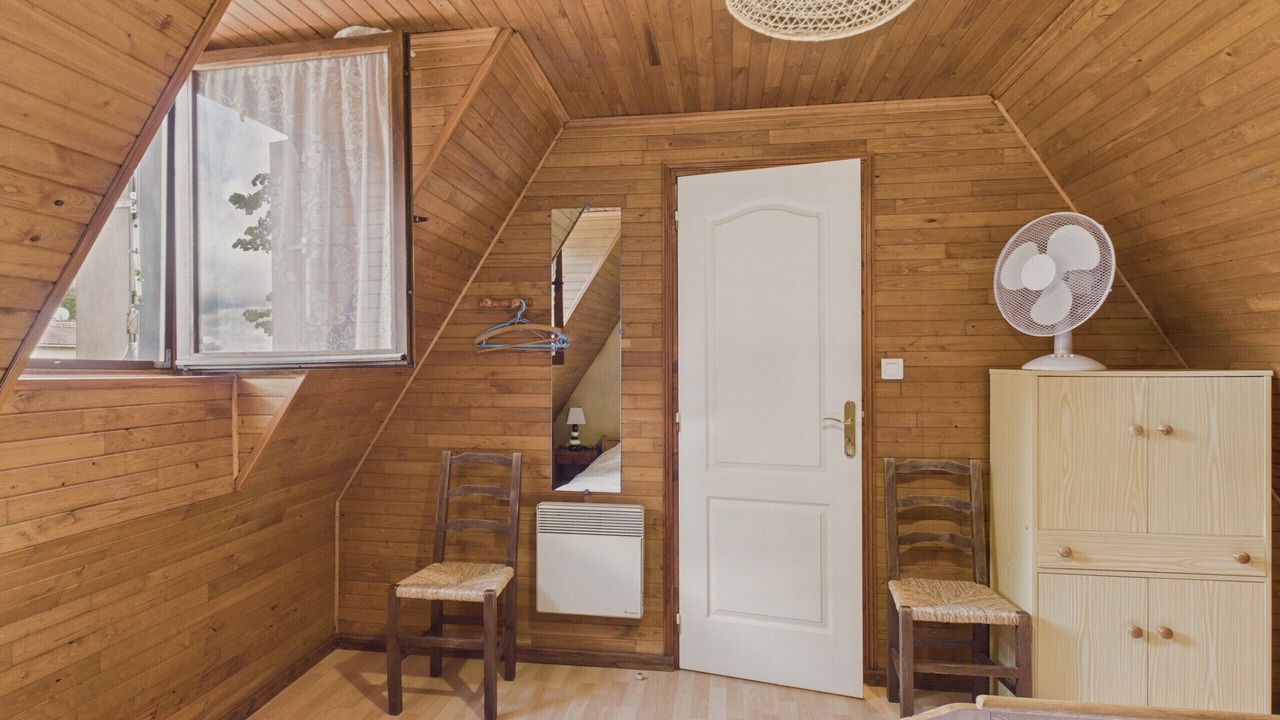 Photo of Bedroom in Saint-Crepin-et-Carlucet