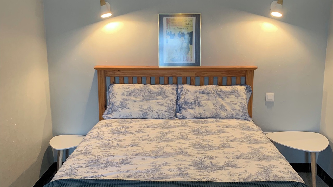 Photo of Bedroom in Villeneuve-la-Comtesse