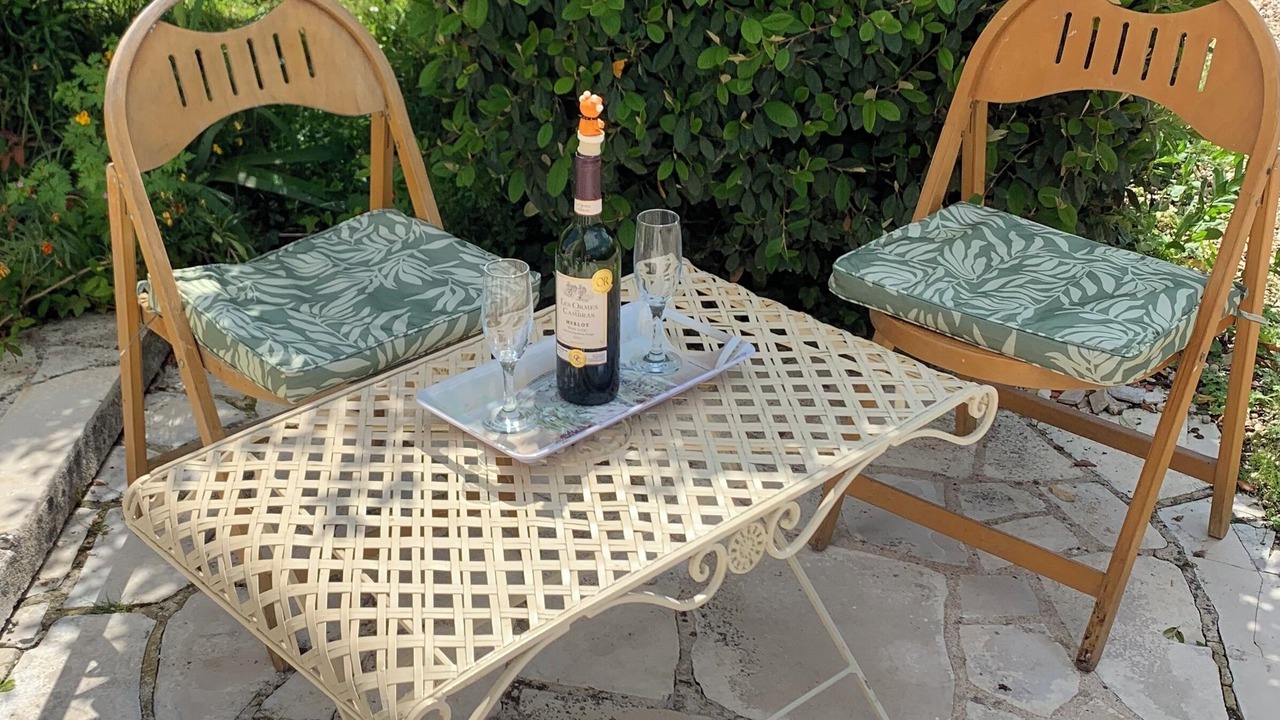 Photo of Outdoor in Villeneuve-la-Comtesse