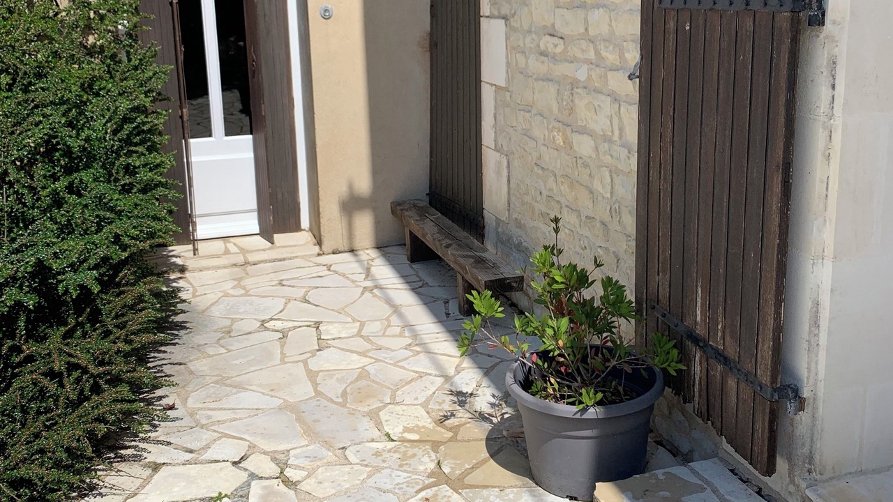 Photo of Outdoor in Villeneuve-la-Comtesse