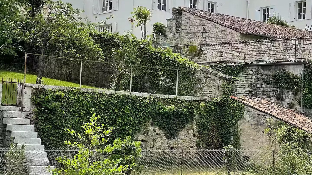 Photo of Outdoor in Mansle