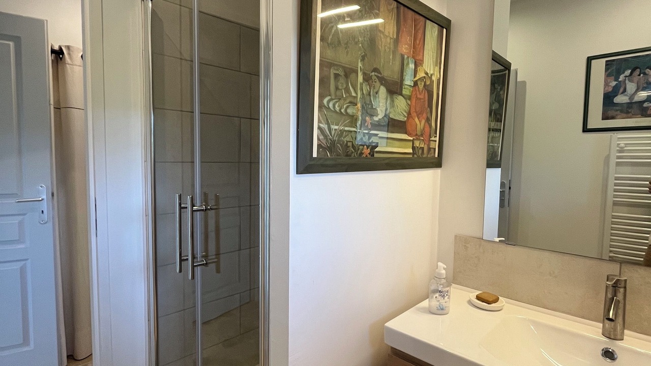 Photo of Bathroom in Rions