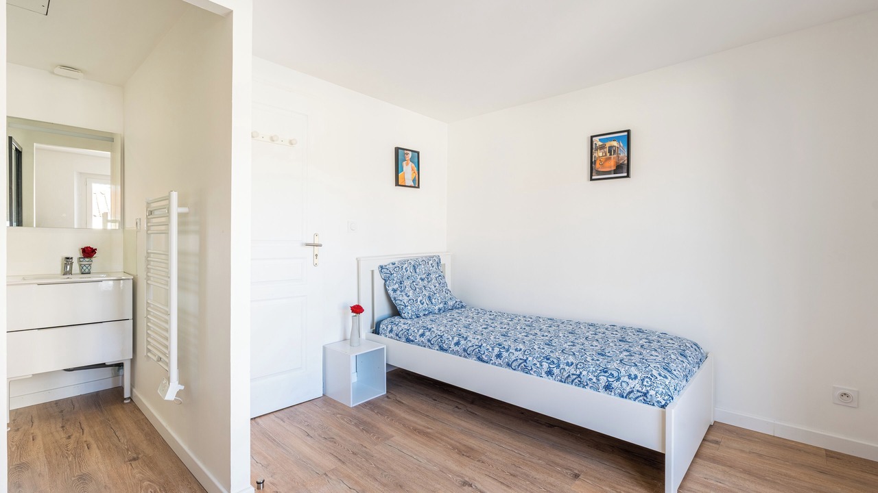 Photo of Bedroom in North district