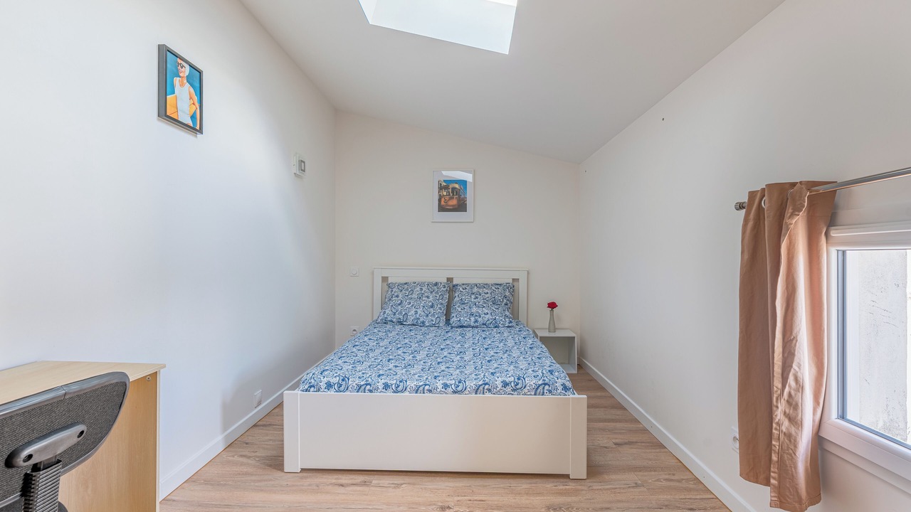 Photo of Bedroom in North district