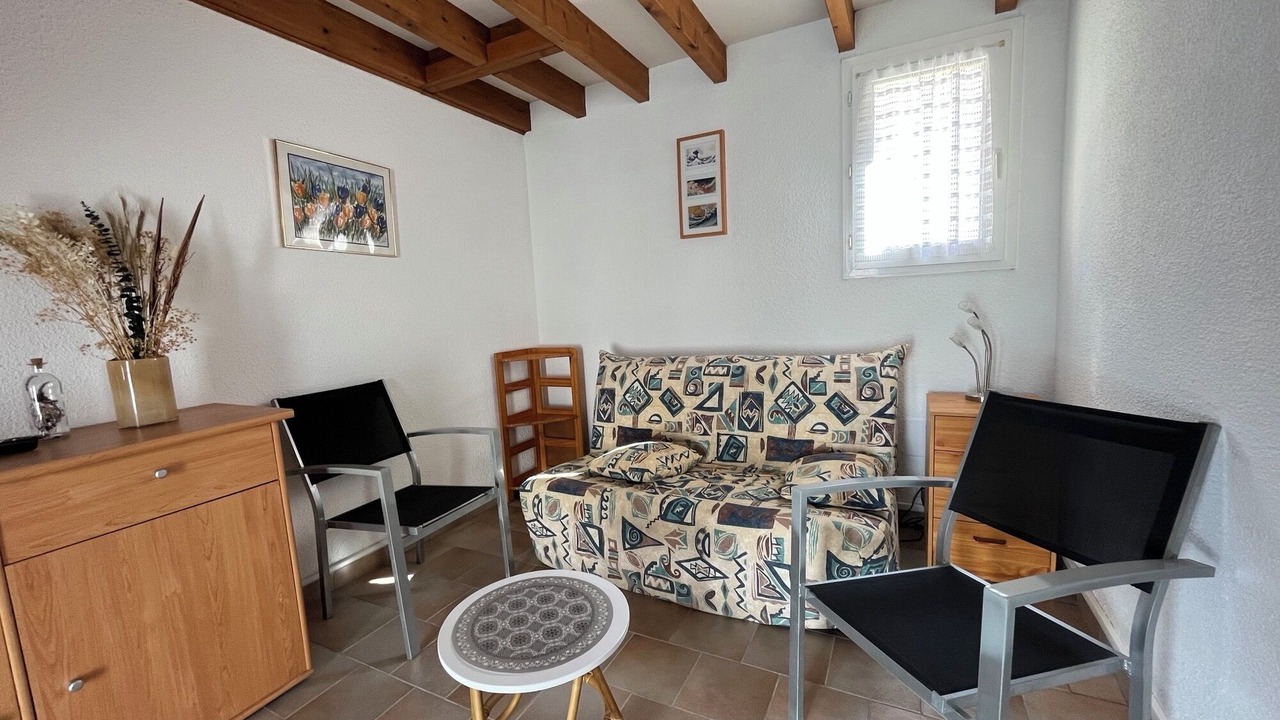 Photo of Livingroom in Domino