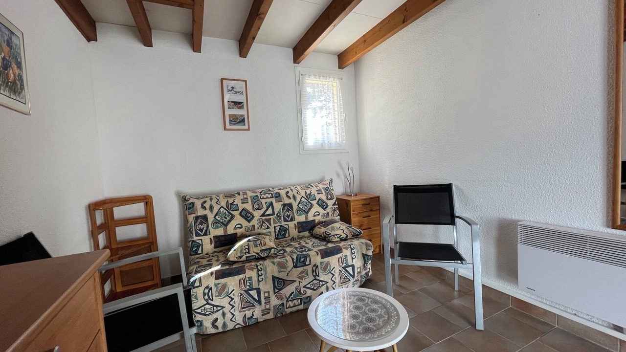 Photo of Livingroom in Domino