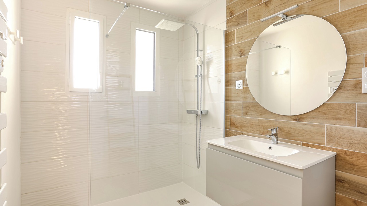 Photo of Bathroom in Le Grand-Village-Plage