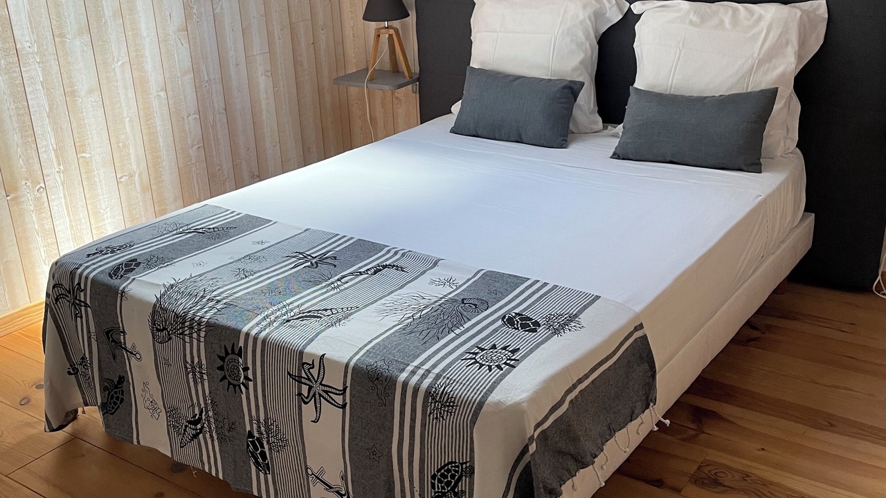 Photo of Bedroom in Claouey