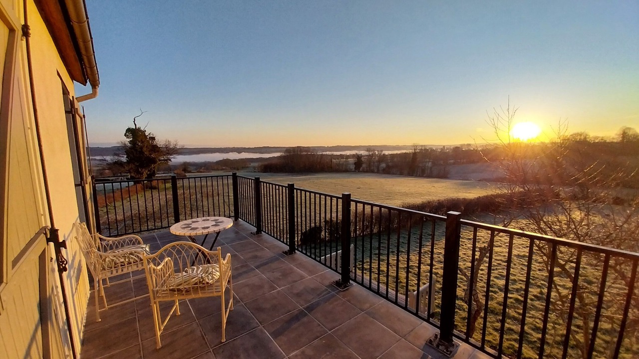Photo of Patio Balcony in Saint-Sulpice-le-Dunois