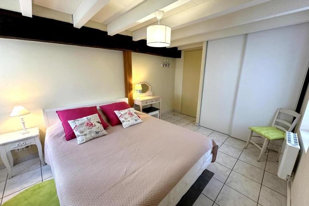 Photo of Bedroom in Mano