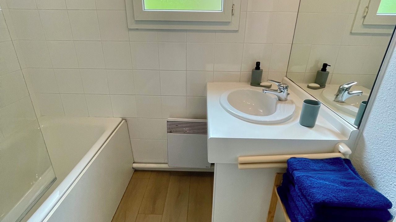Photo of Bathroom in Soulac-sur-Mer
