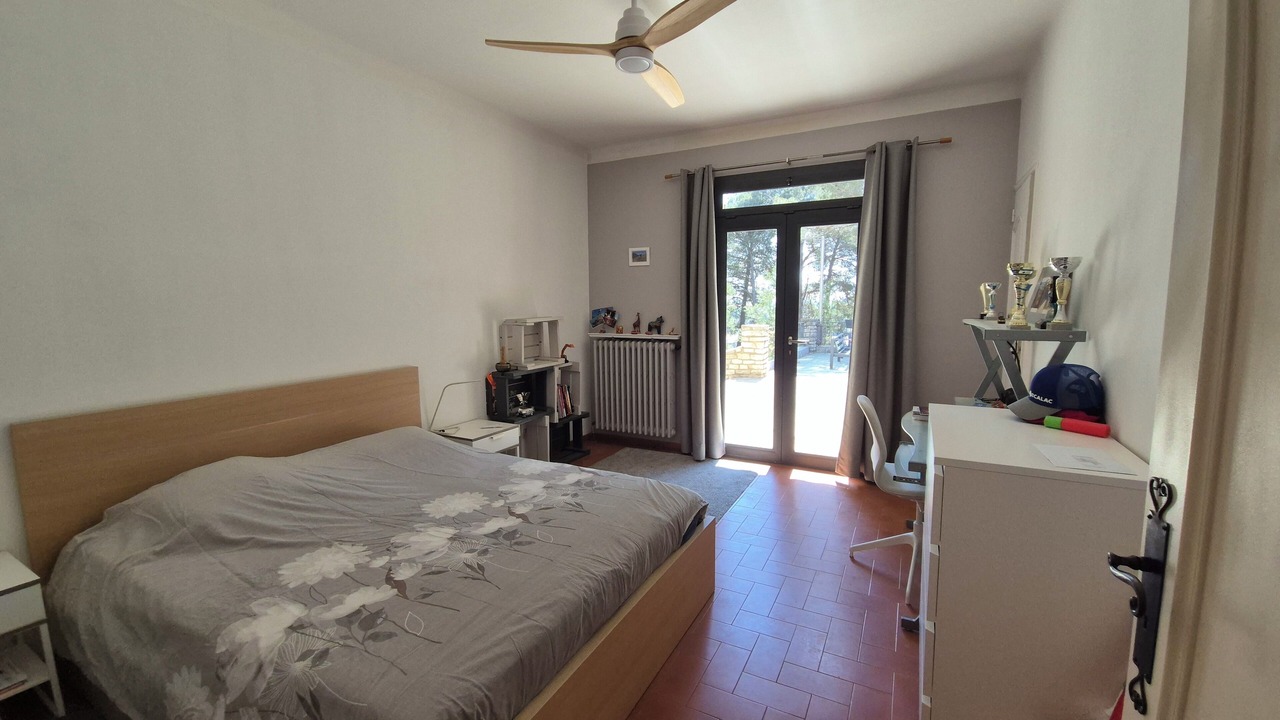 Photo of Bedroom in Eyguieres