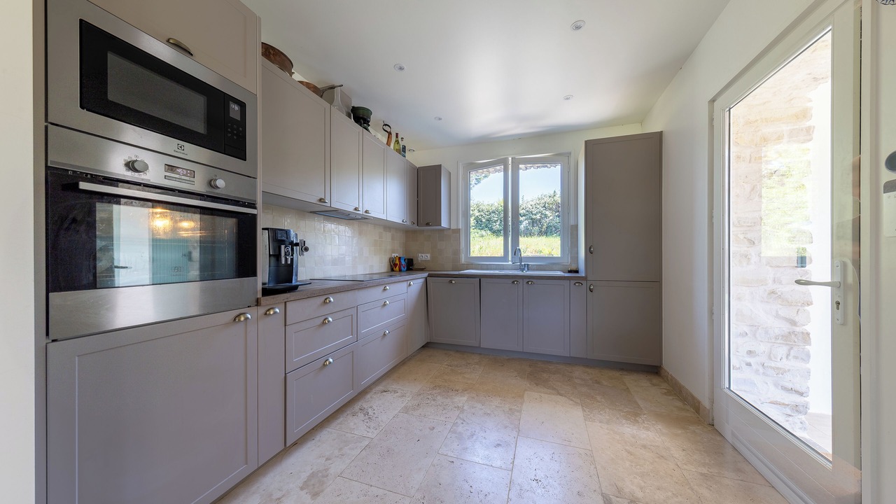Photo of Kitchen in Les Portes-en-Re