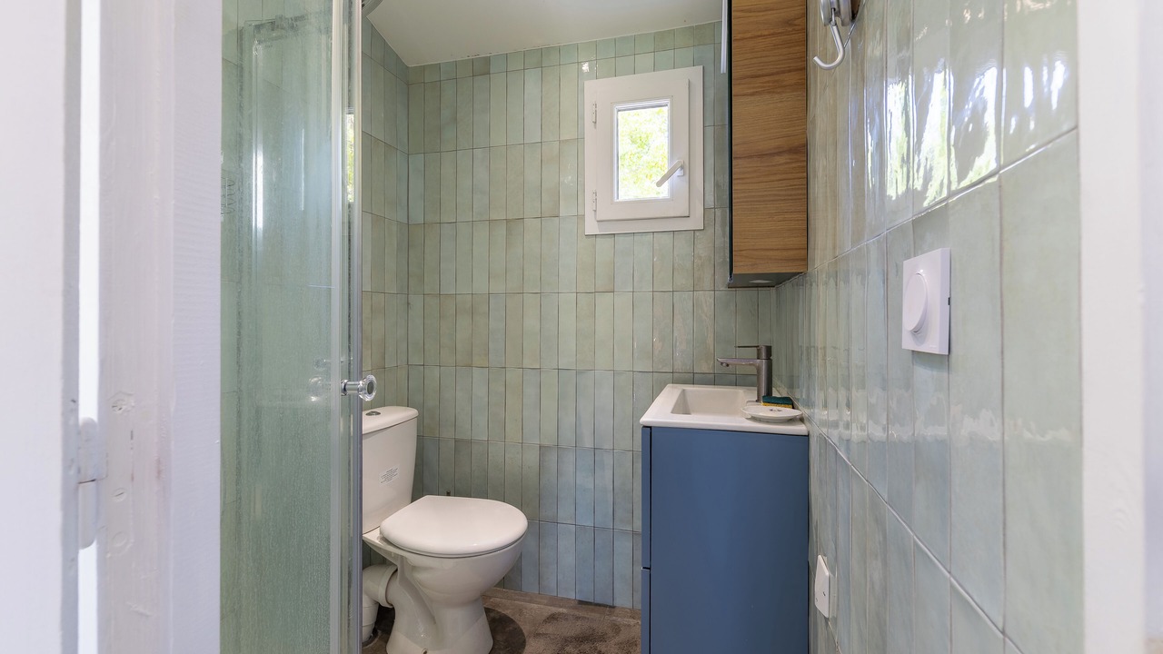Photo of Bathroom in Les Portes-en-Re
