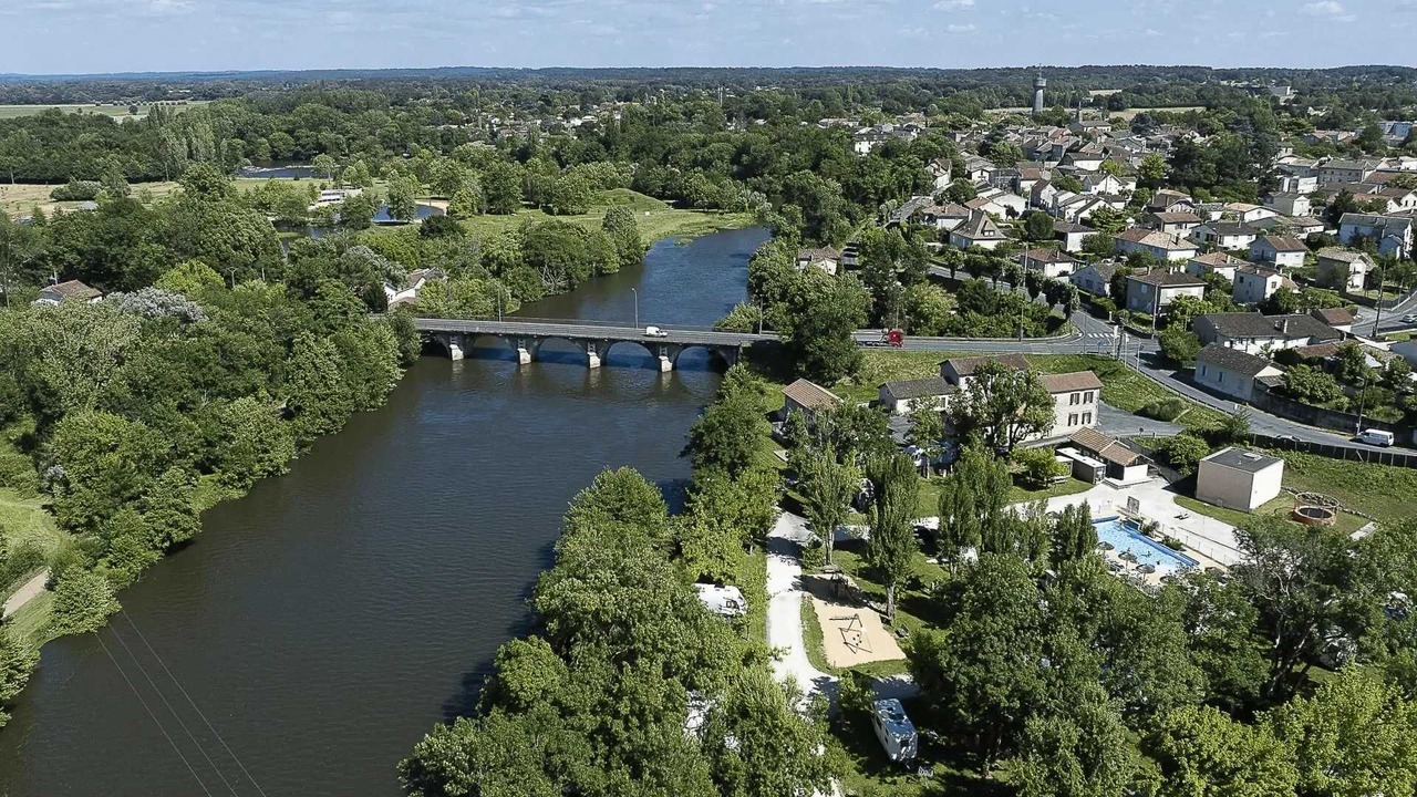 Photo of Outdoor in Montpon-Menesterol
