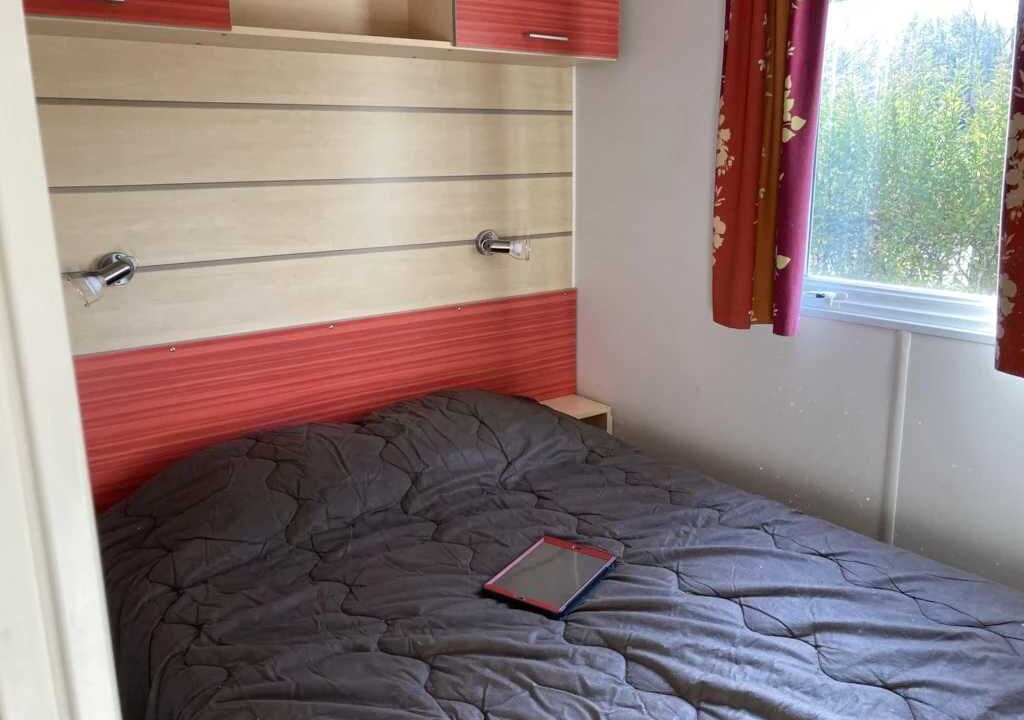 Photo of Bedroom in Montpon-Menesterol