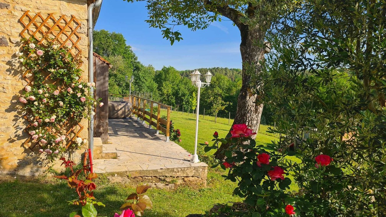 Photo of Outdoor in Audrix