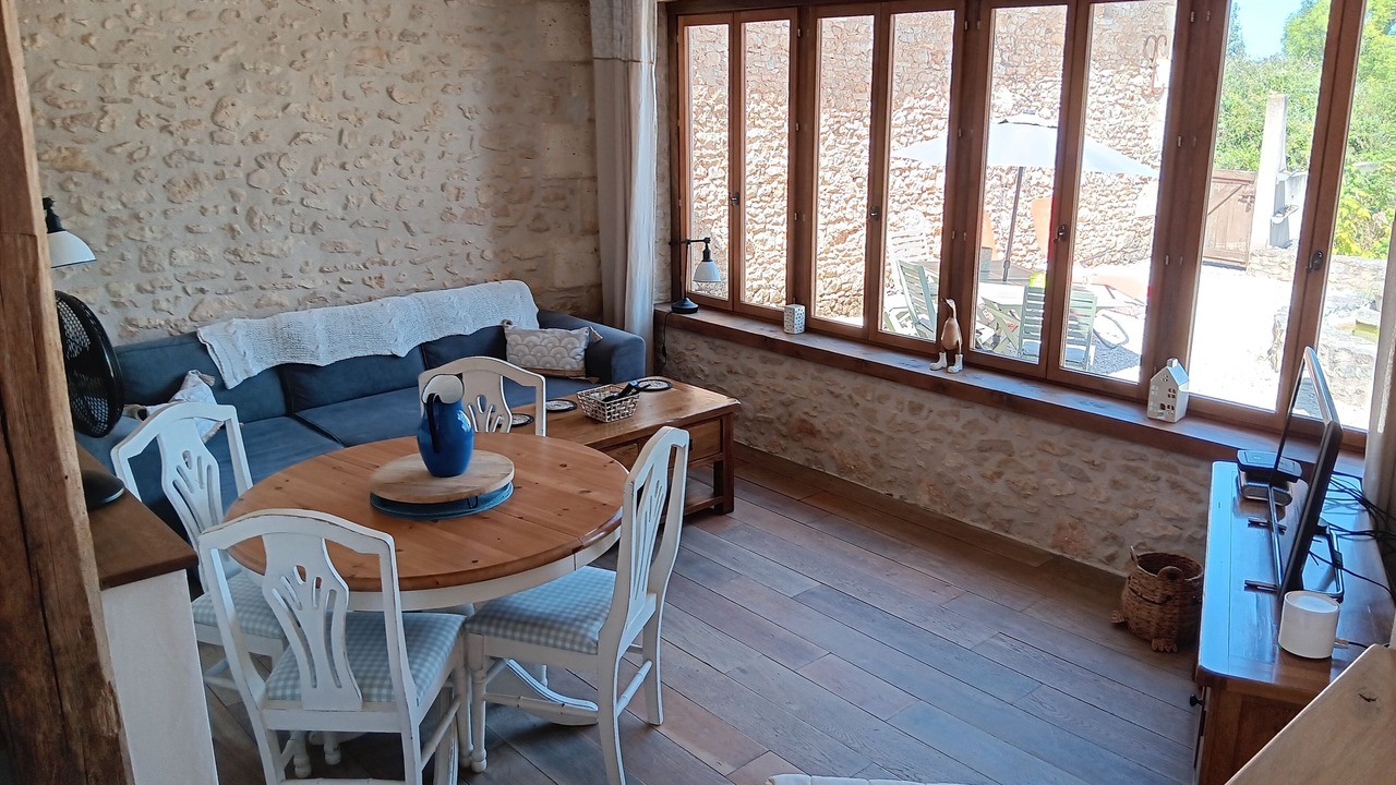 Photo of Livingroom in Javerlhac-et-la-Chapelle-St-Robert
