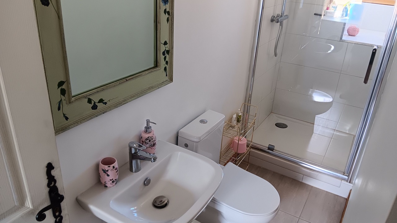 Photo of Bathroom in Javerlhac-et-la-Chapelle-St-Robert