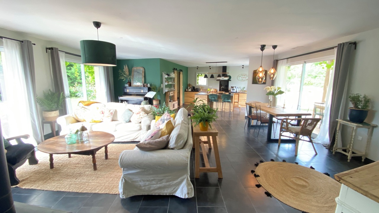 Photo of Livingroom in Sainte-Radegonde