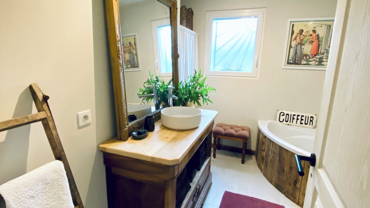 Photo of Bathroom in Sainte-Radegonde