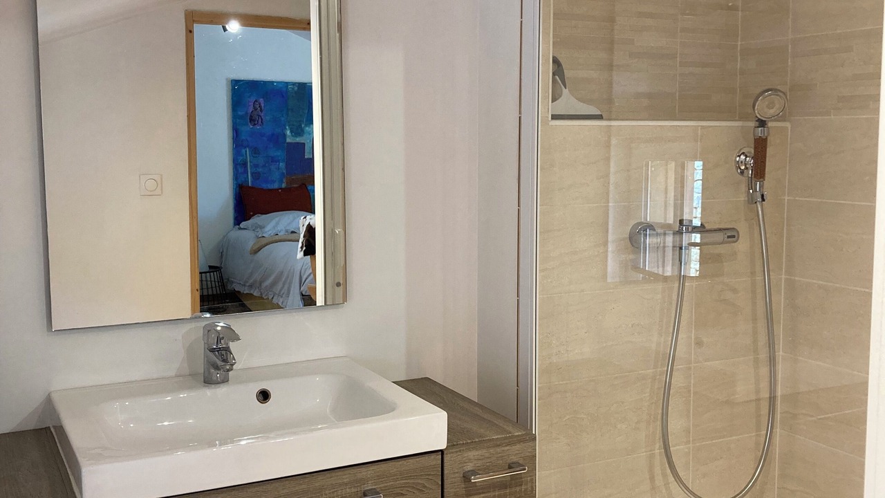 Photo of Bathroom in Saint-Hilaire-la-Palud