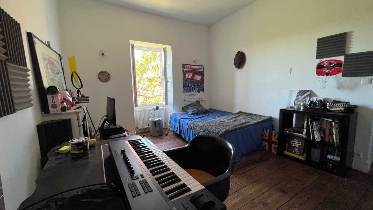 Photo of Bedroom in Floudes