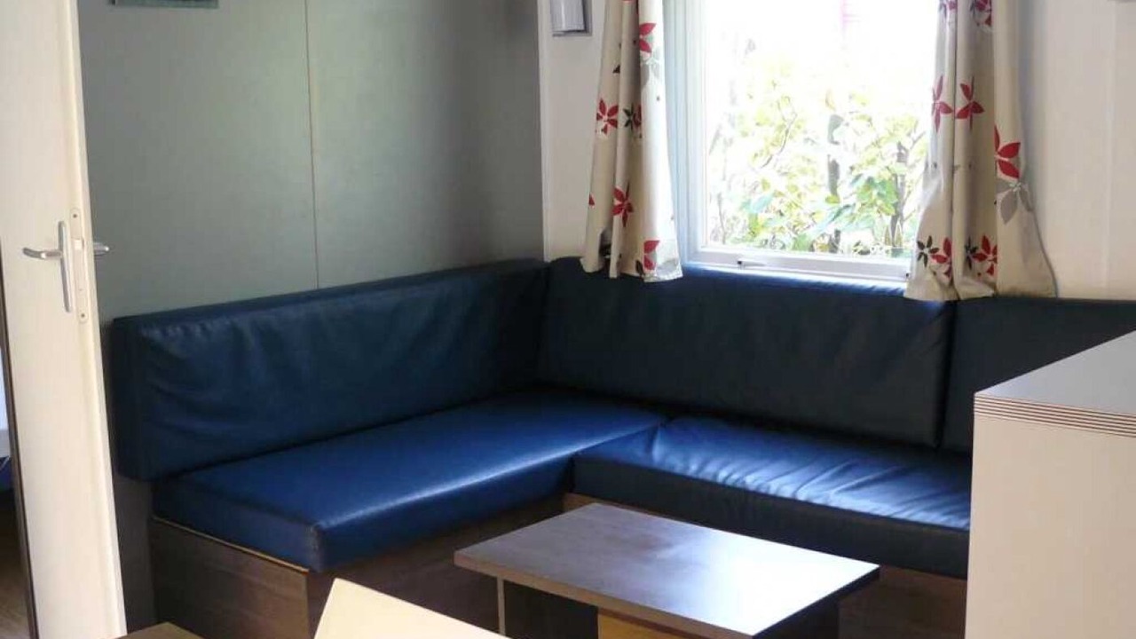 Photo of Livingroom in Louvie Juzon