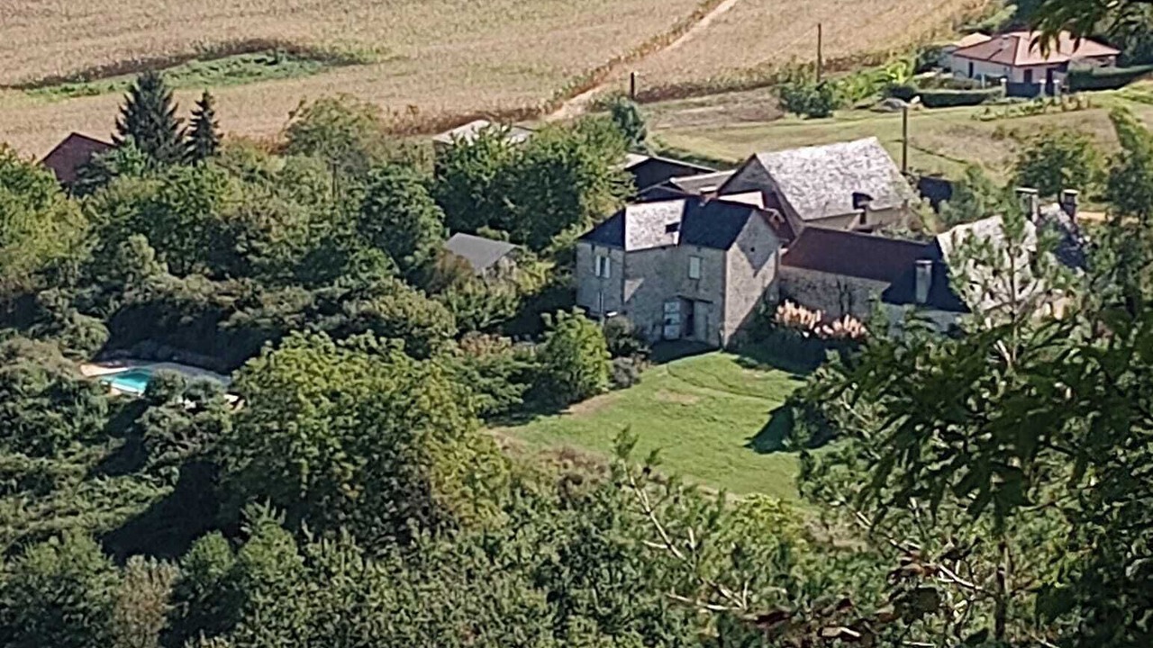 Photo of Outdoor in Ayen