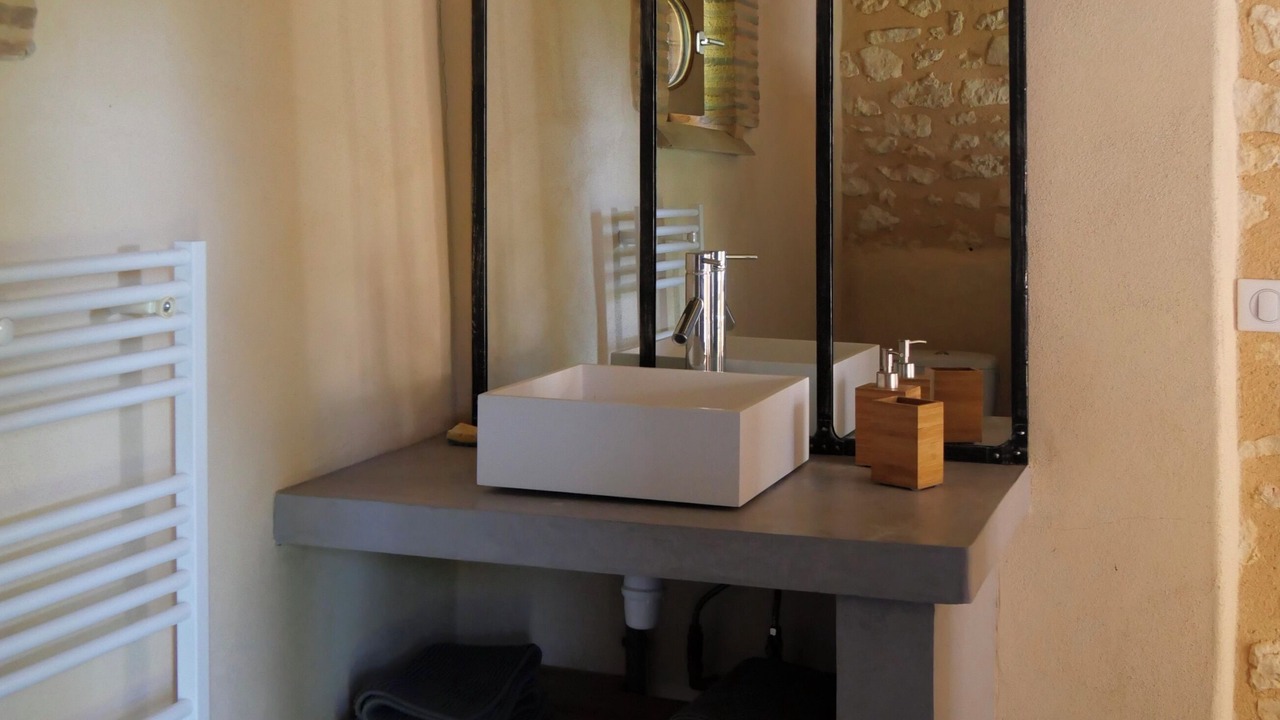 Photo of Bathroom in Saint-Laurent-des-Batons