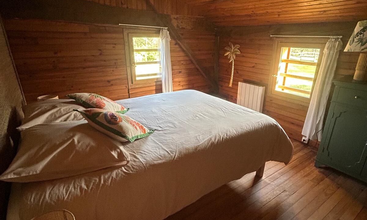 Photo of Bedroom in Argelouse