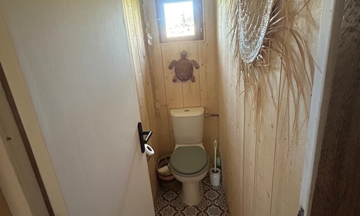 Photo of Bathroom in Argelouse