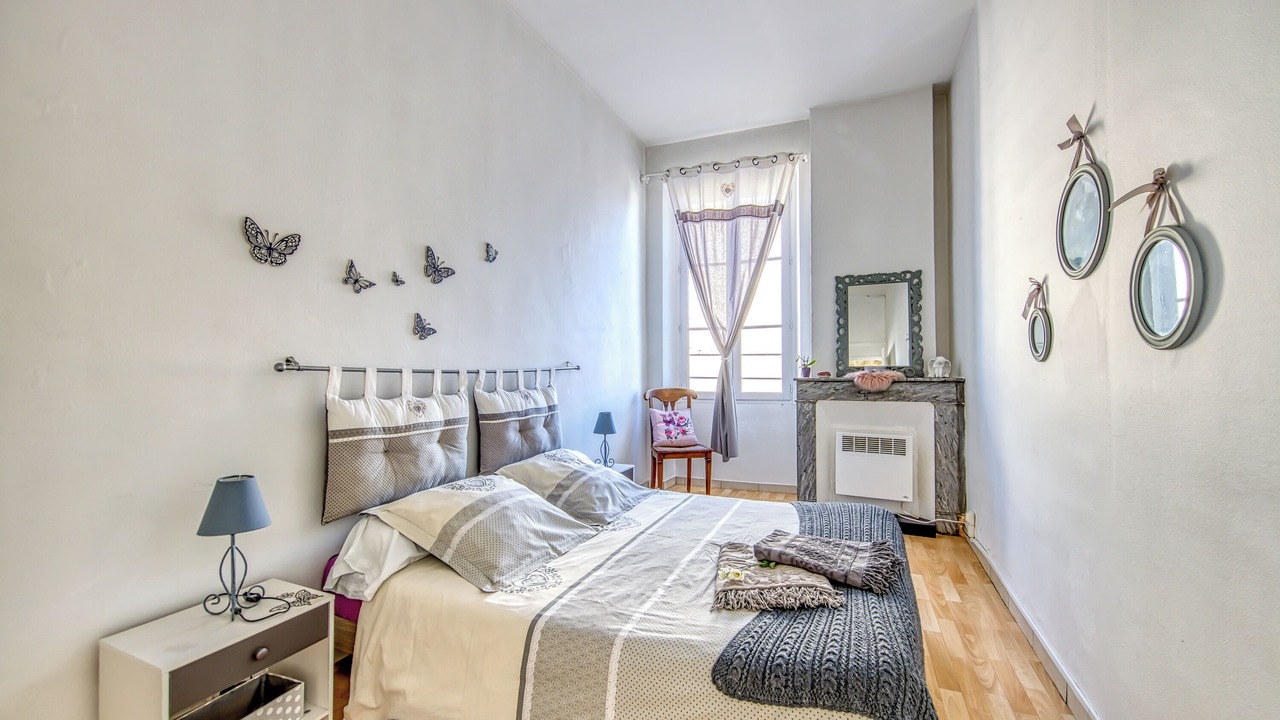 Photo of Bedroom in Lesparre-Medoc