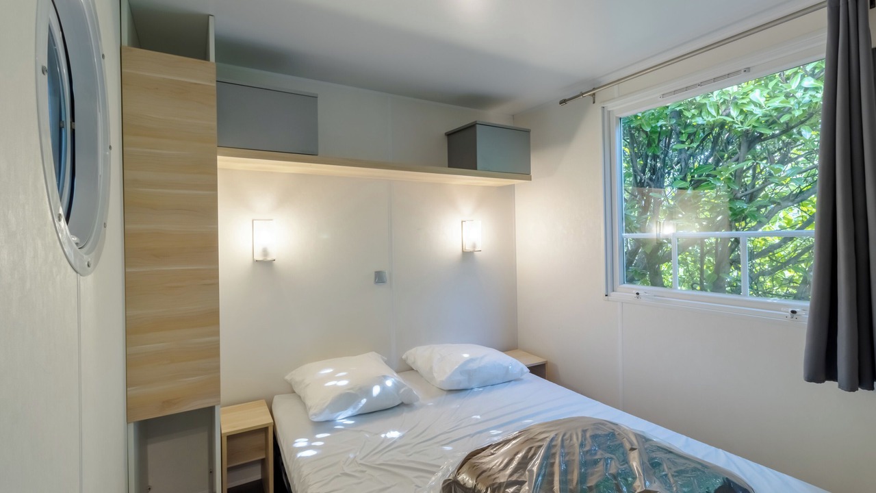 Photo of Bedroom in Bouzic