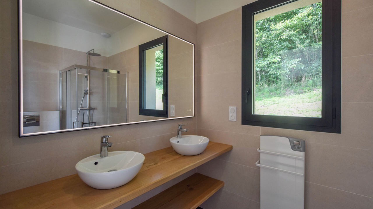 Photo of Bathroom in Saint-Medard-d'Excideuil