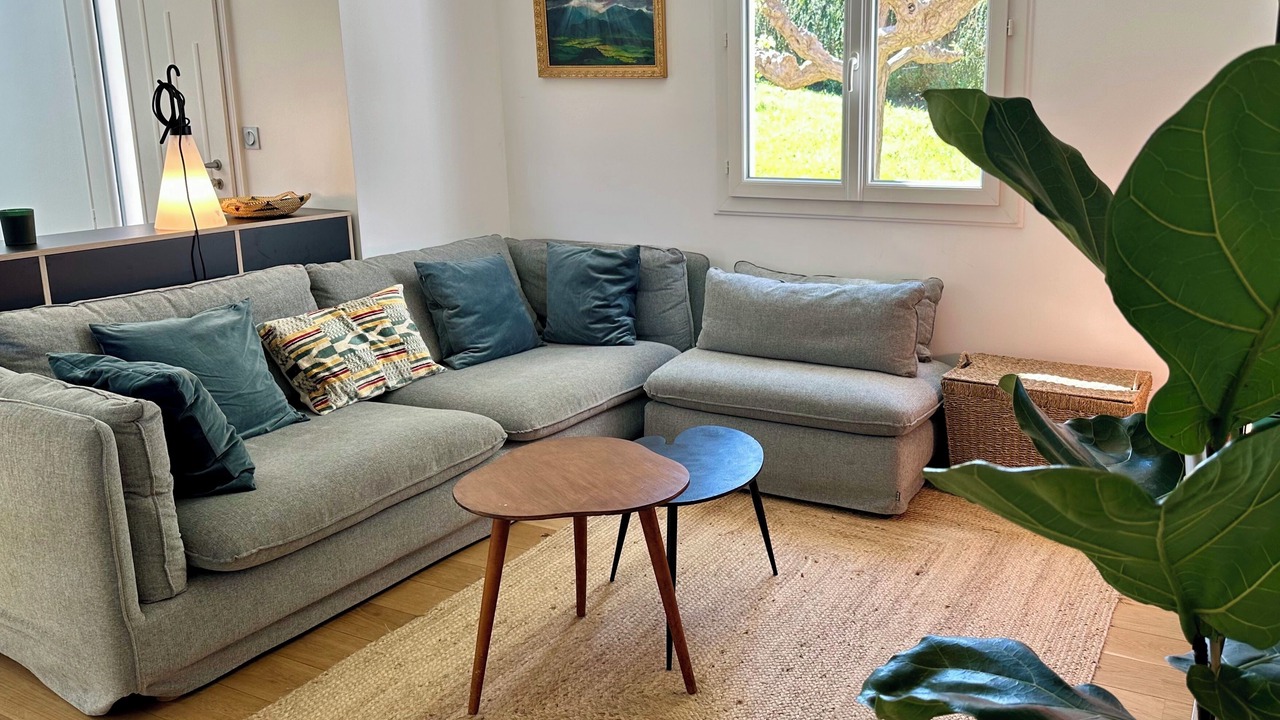 Photo of Livingroom in Arbonne