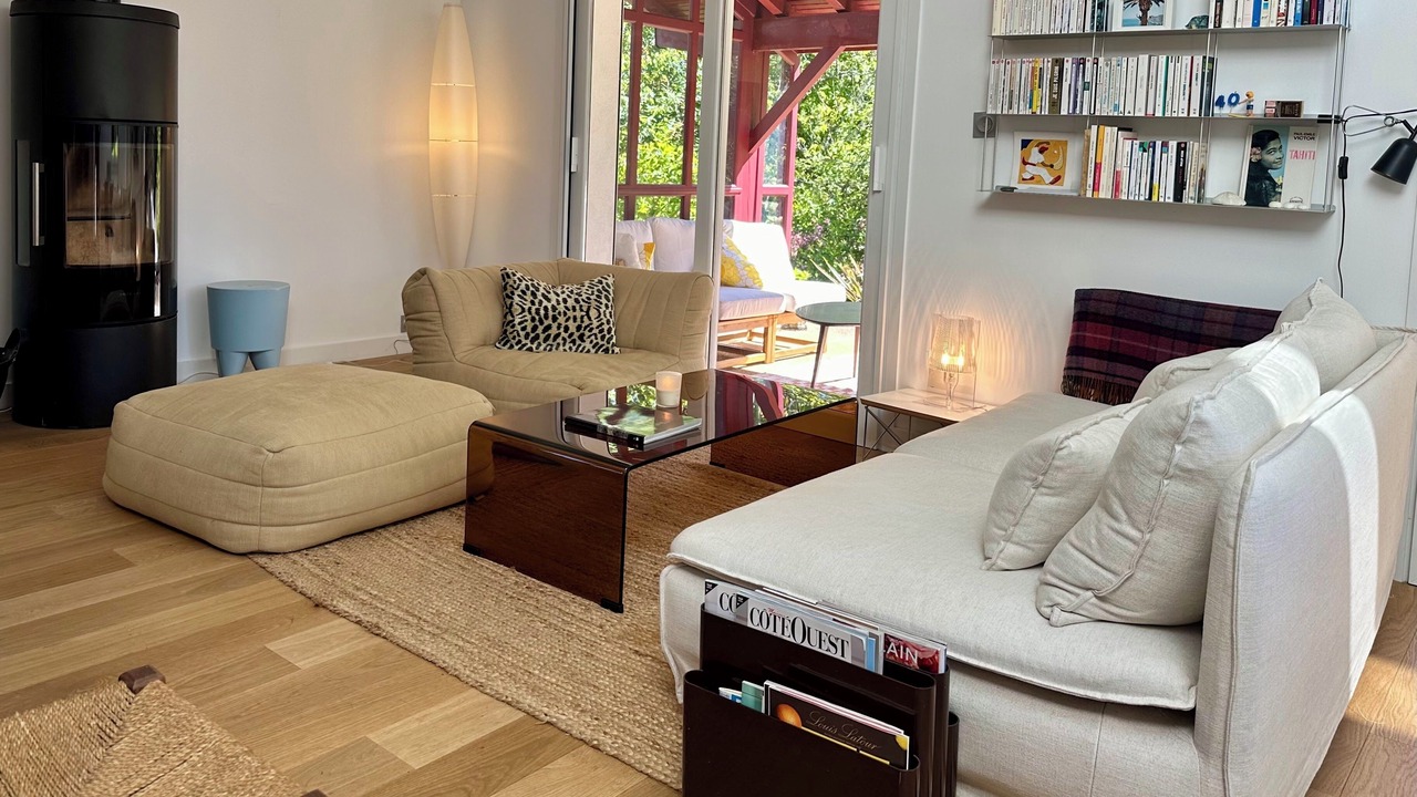 Photo of Livingroom in Arbonne