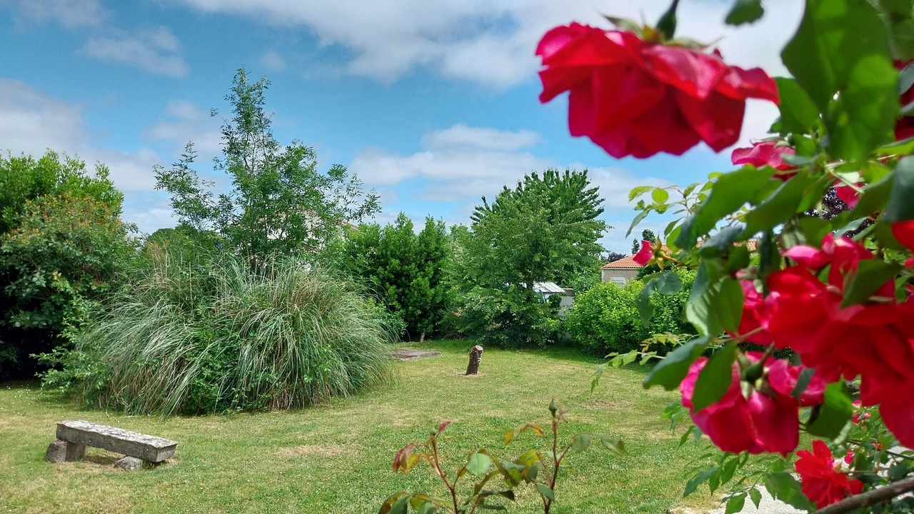 Photo of Outdoor in Verines