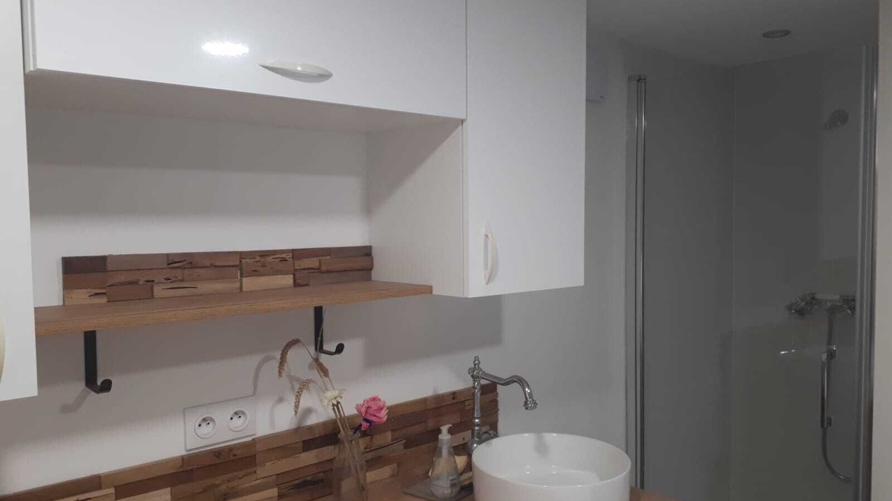 Photo of Bathroom in Verines