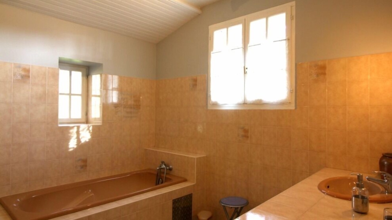 Photo of Bathroom in Tizac-de-Lapouyade