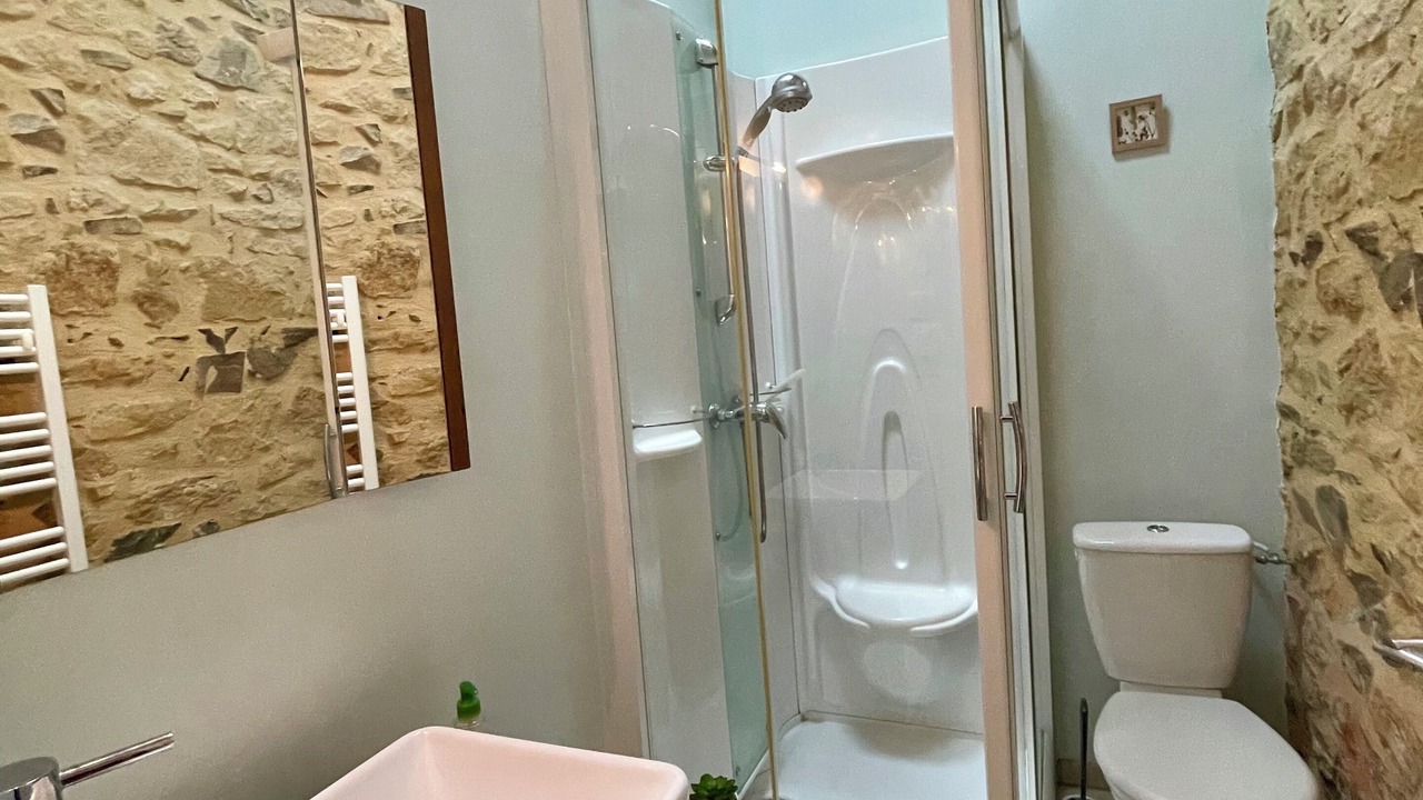 Photo of Bathroom in Saint-Sulpice-d'Excideuil