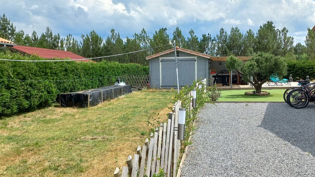 Photo of Outdoor in Escource